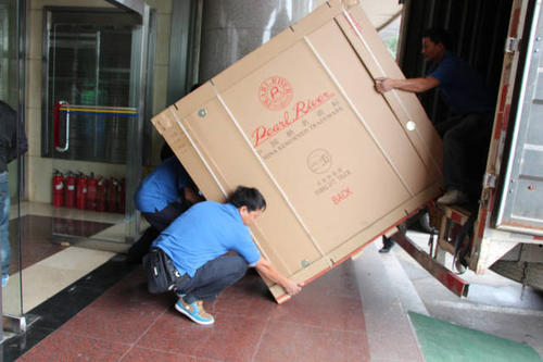 中卫钢琴贵重工艺品无忧运